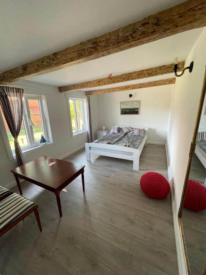 Rusnes Pakalnes Apartamentai Buitenkant foto