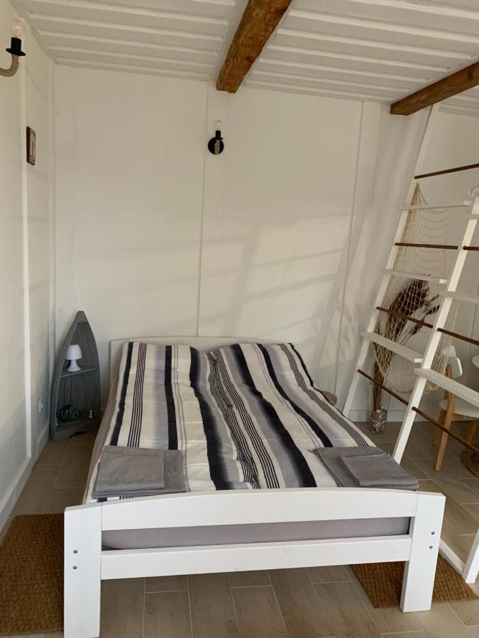 Rusnes Pakalnes Apartamentai Buitenkant foto